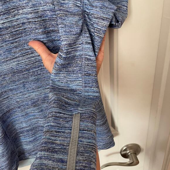 Lululemon Runderful Long Sleeve - Sapphire Blue - size 6 - Picture 2 of 7